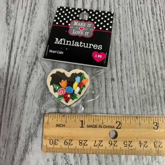 Make It Love It Miniatures Doll House Accessories Desserts Cupcakes Cake NWT - Picture 8 of 9